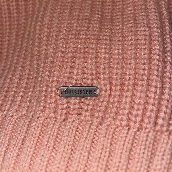 sweater - Picture 2 of 4